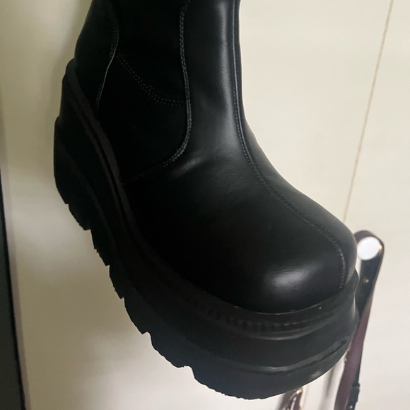 COPY - Demonia Shaker 65 - Picture 5 of 6